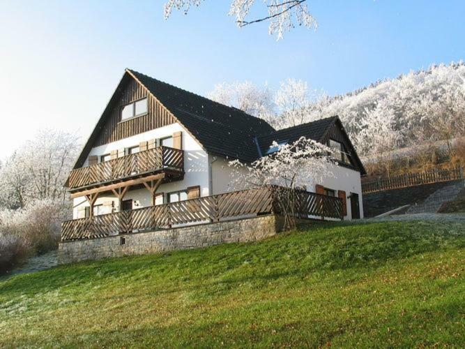 Nice Holiday Home Near Ski Area 梅德巴赫 外观 照片